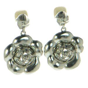 Oscar de la Renta Flower Drop Clip-on Earrings